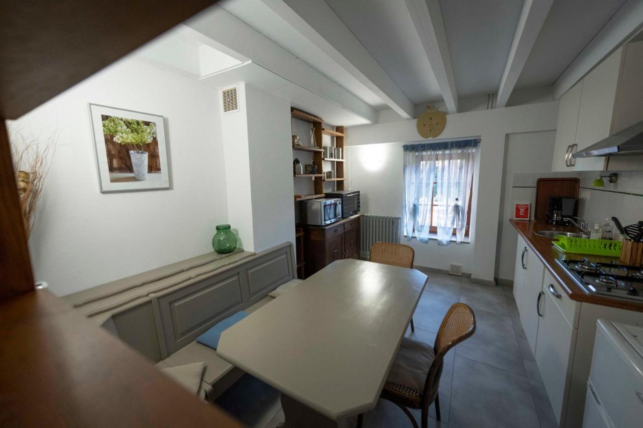 Olloix Maison D'Hote La Grange Aux Ayres מראה חיצוני תמונה