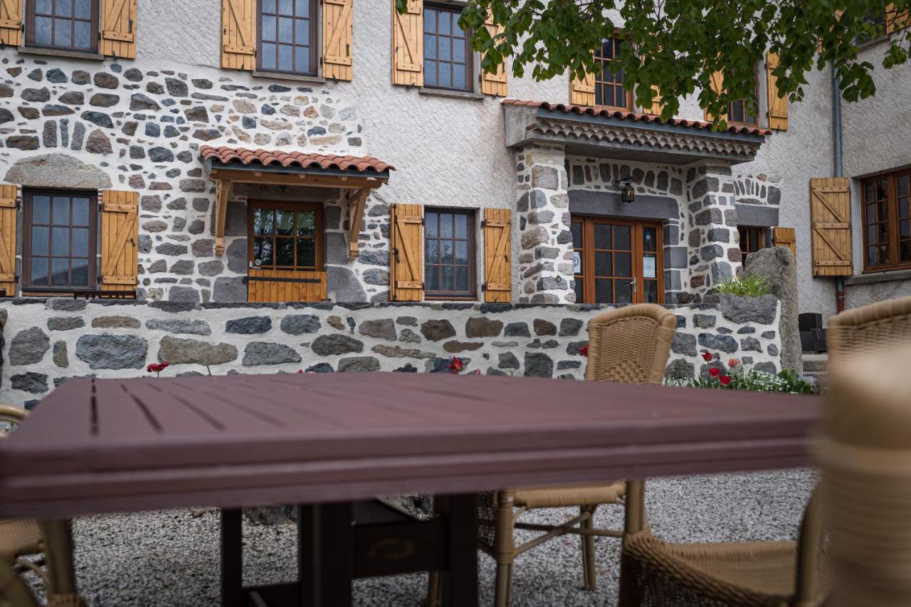 Olloix Maison D'Hote La Grange Aux Ayres מראה חיצוני תמונה