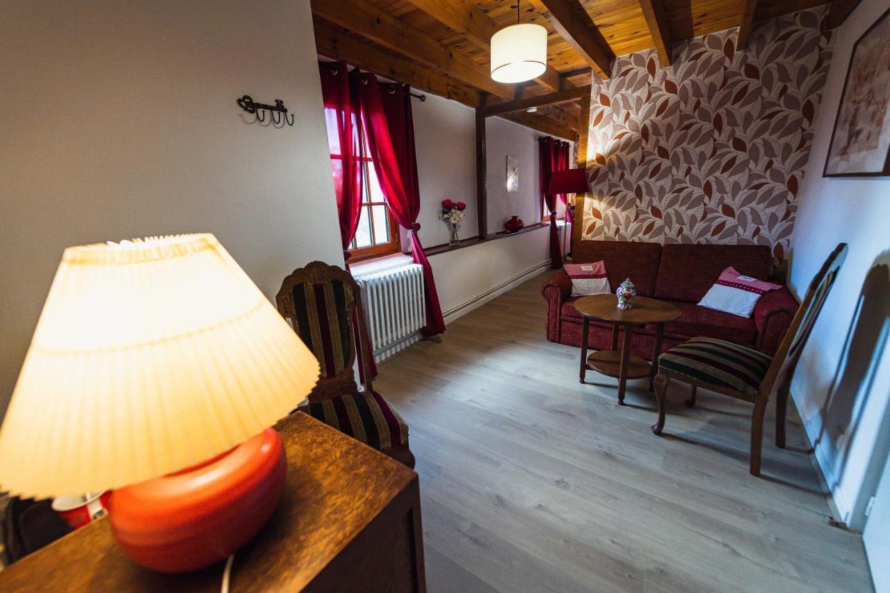 Olloix Maison D'Hote La Grange Aux Ayres מראה חיצוני תמונה
